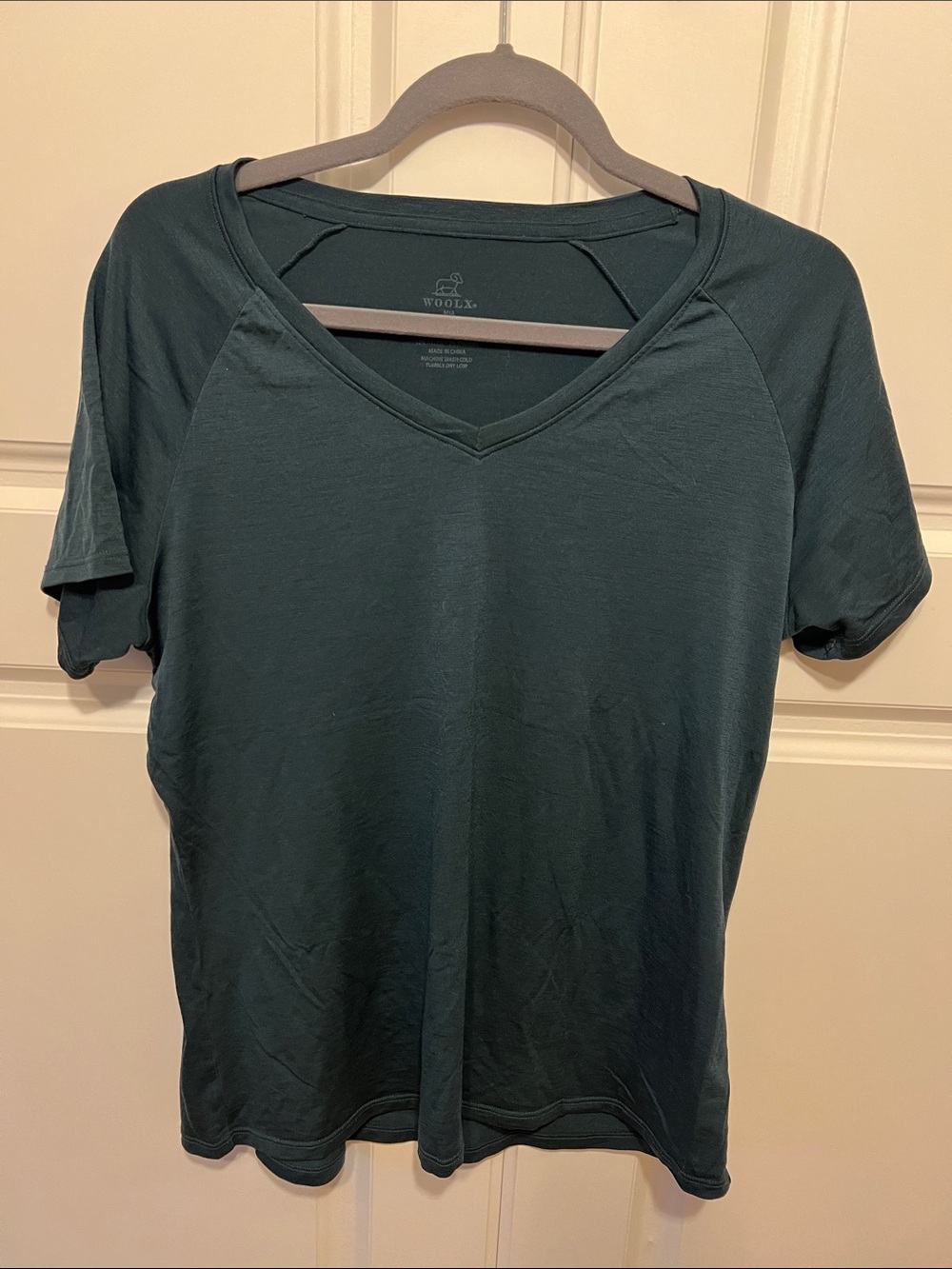 Woolx Mia Lightweight V-Neck Merino Tee, Dark Green, L